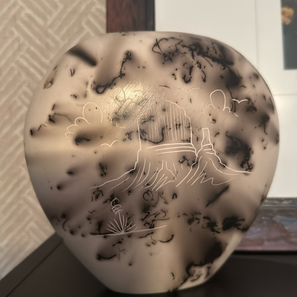 Navajo handmade horsehair pottery signed by the artist Victoria Tsosie “Sunface”